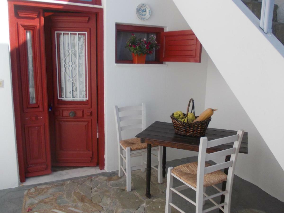 Nyfes Traditional Boutique Faltaina سكيروس المظهر الخارجي الصورة